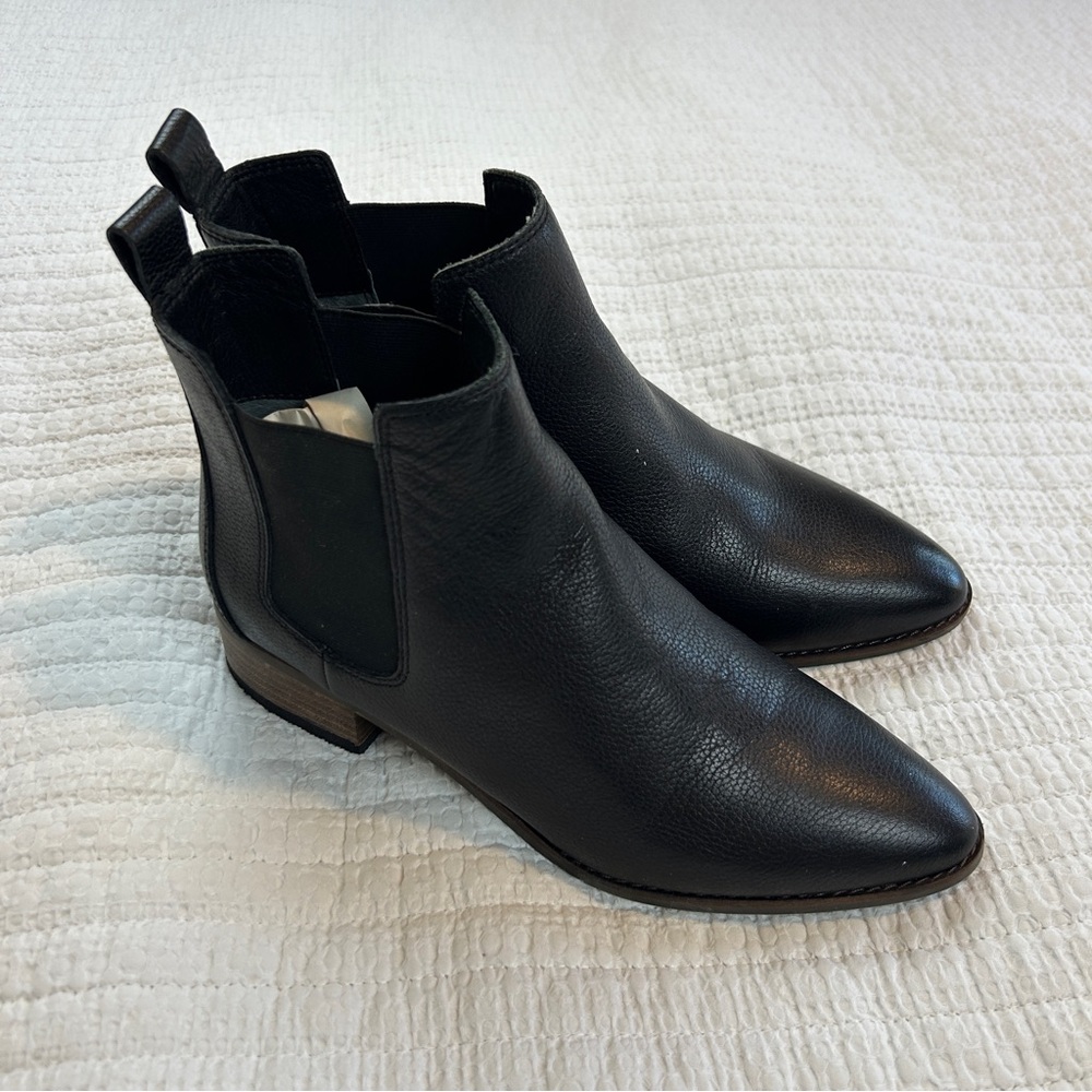 Lucky Brand Black Ankle Booties Size 10